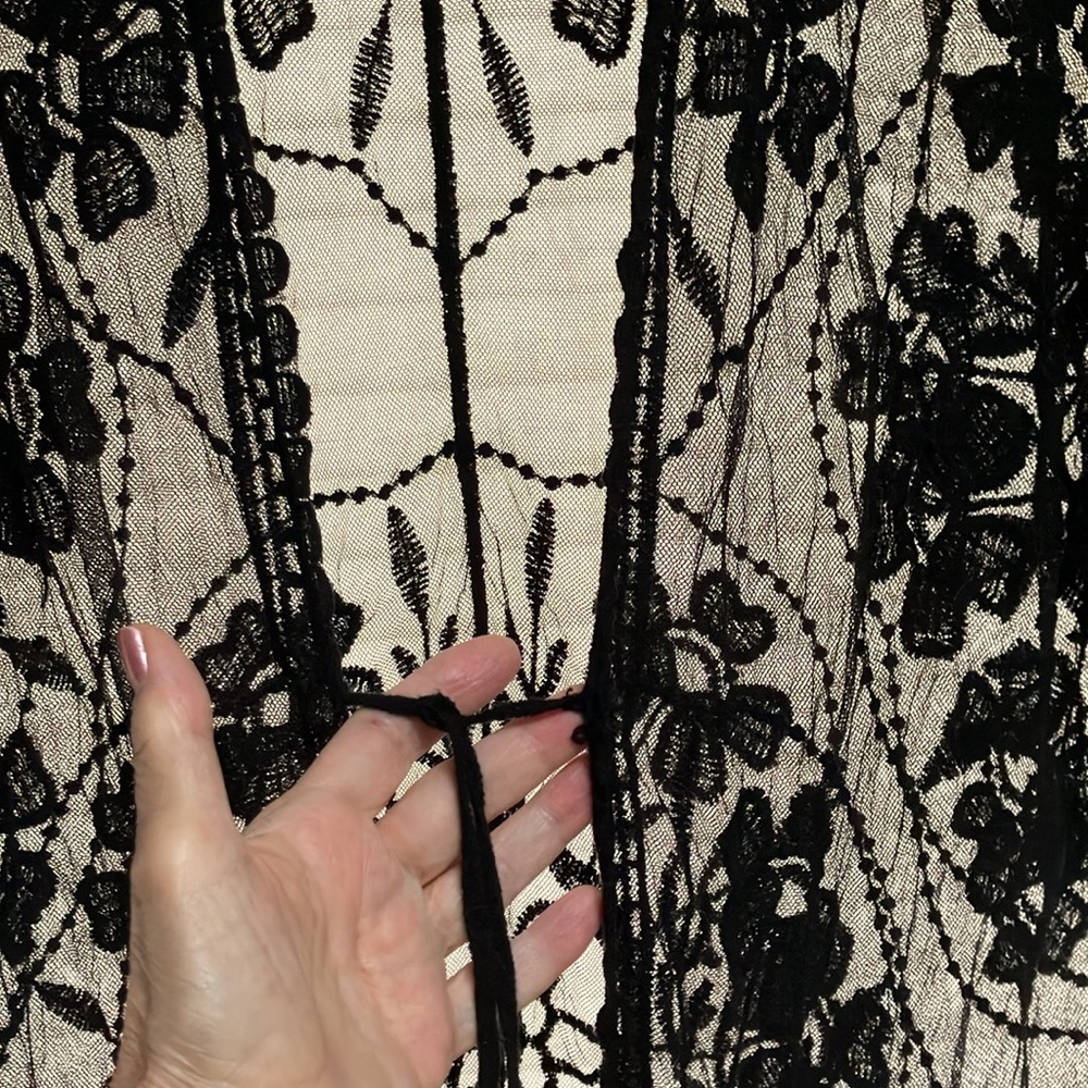 Highness Black Lace Kimono Beach CoverUp Open Cardigan One Size Fits Most - Picture 6 of 8